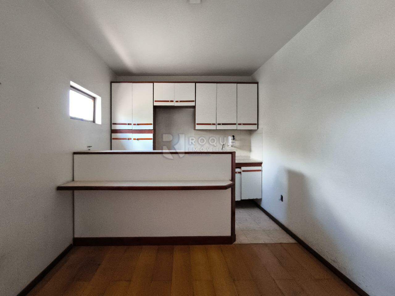 Casa Residencial à venda no bairro Vila Queiroz: COZINHA CASA 2