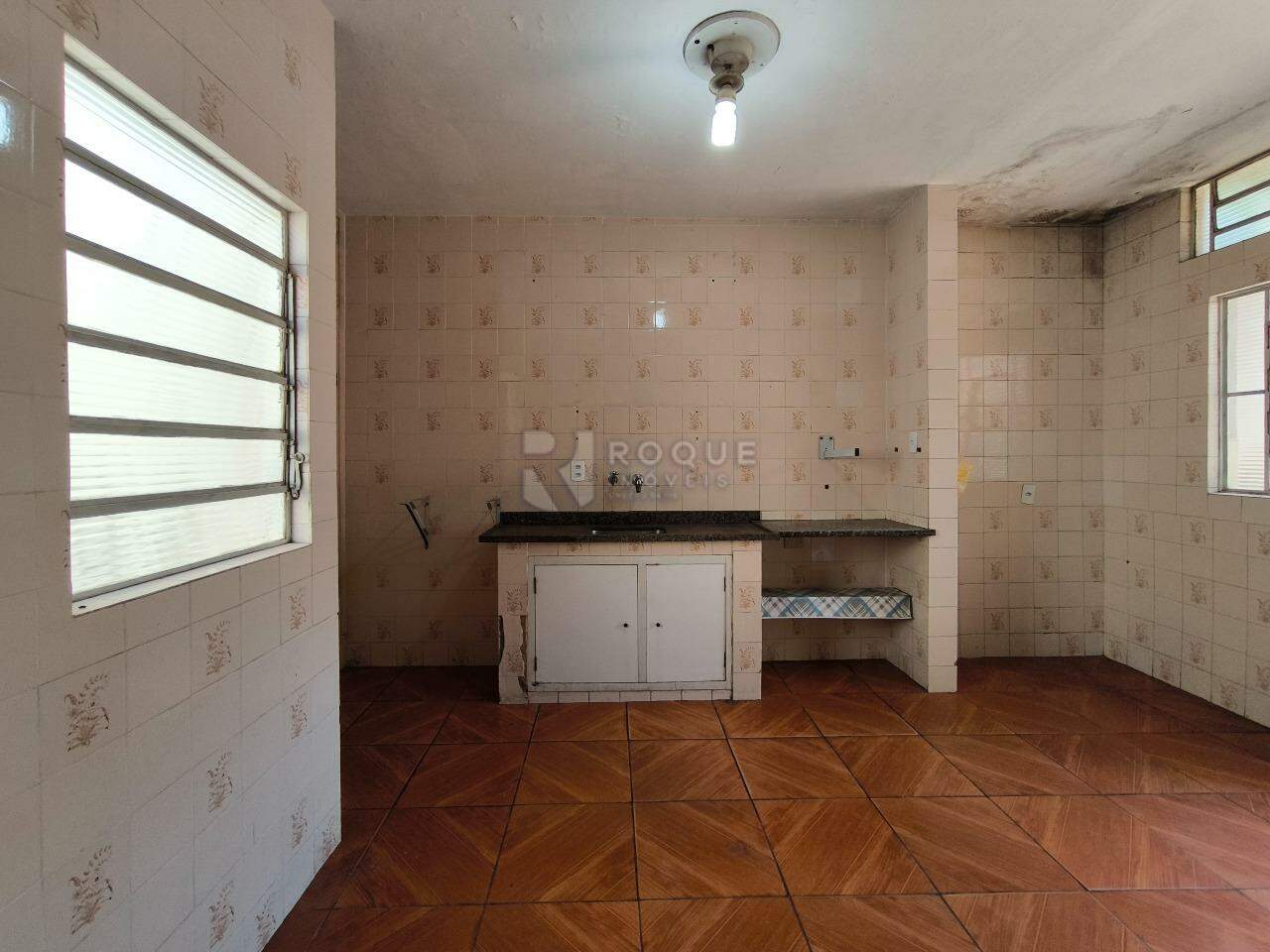 Casa Residencial à venda no bairro Vila Queiroz: COZINHA CASA 1