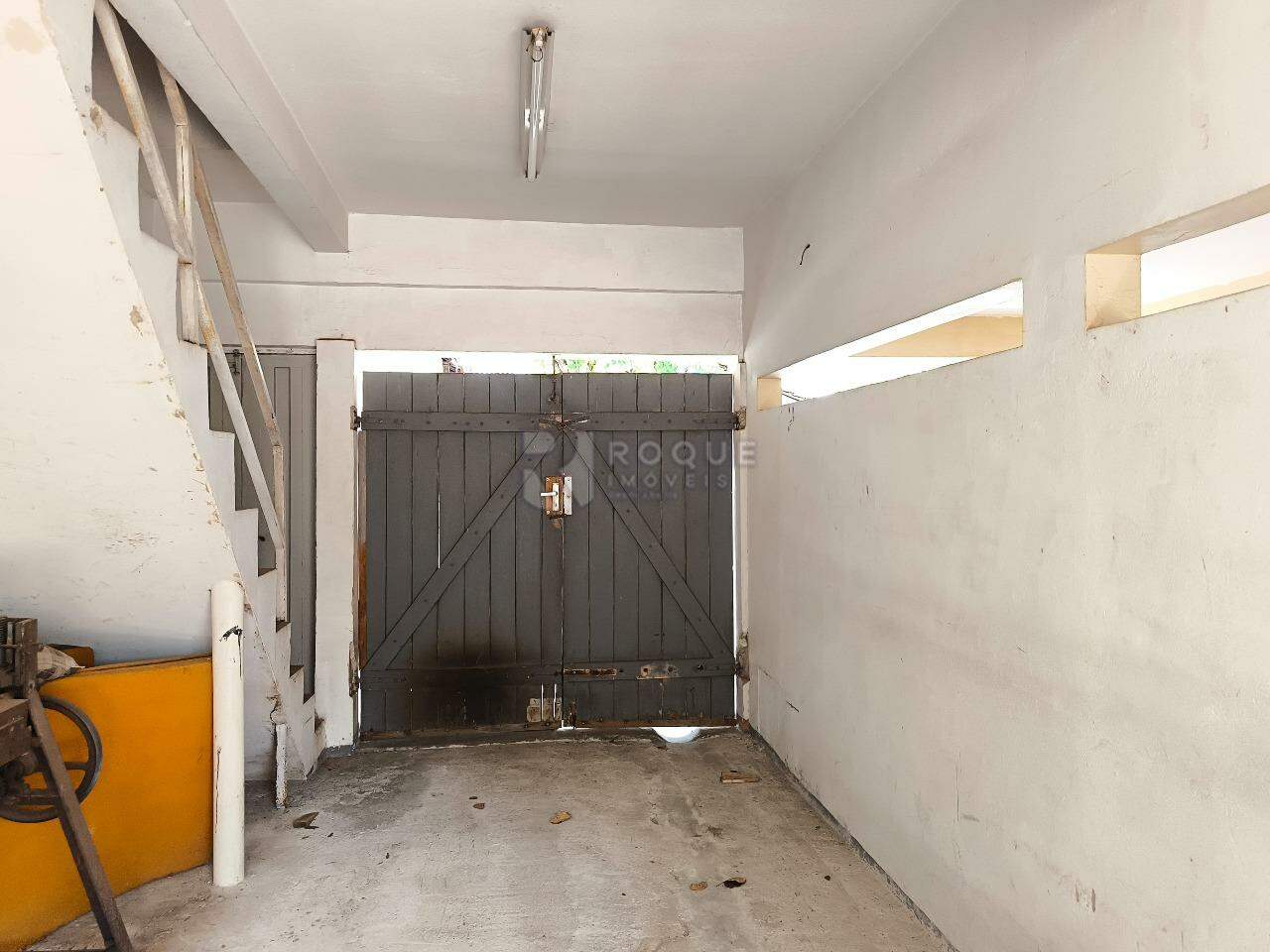 Casa Residencial à venda no bairro Vila Queiroz: GARAGEM CASA 2