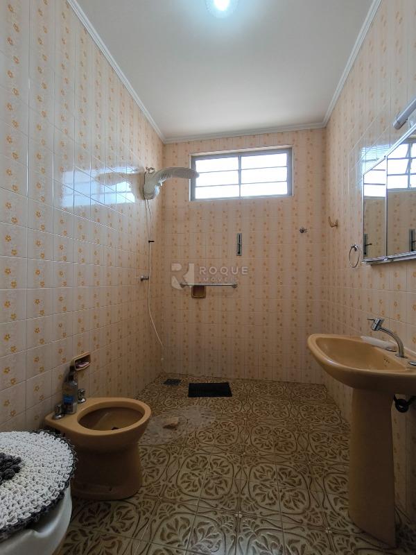 Casa Residencial à venda no bairro Vila Cristovam: BANHEIRO SOCIAL