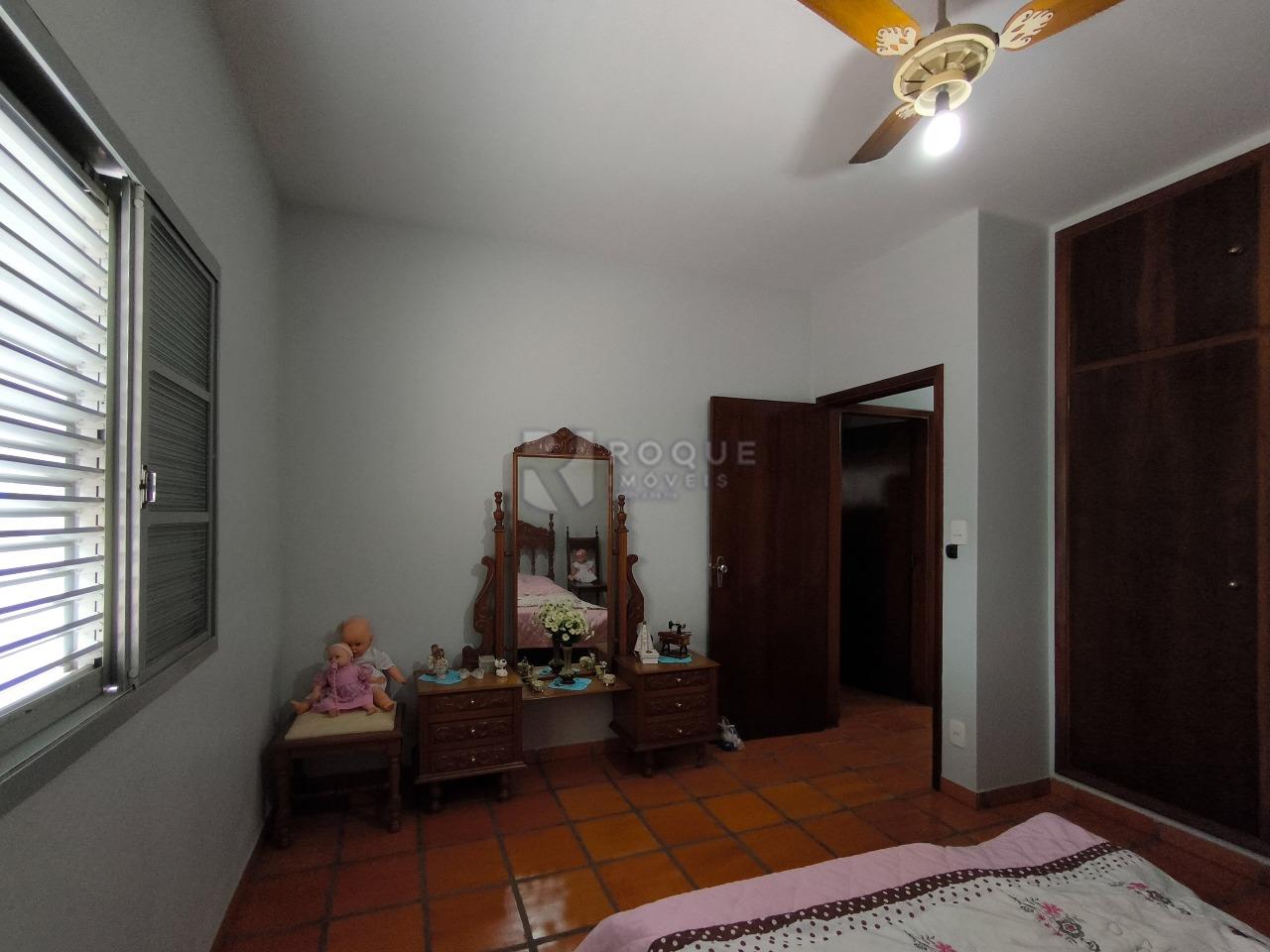 Casa Residencial à venda no bairro Vila Cristovam: DORMITÓRIO 1