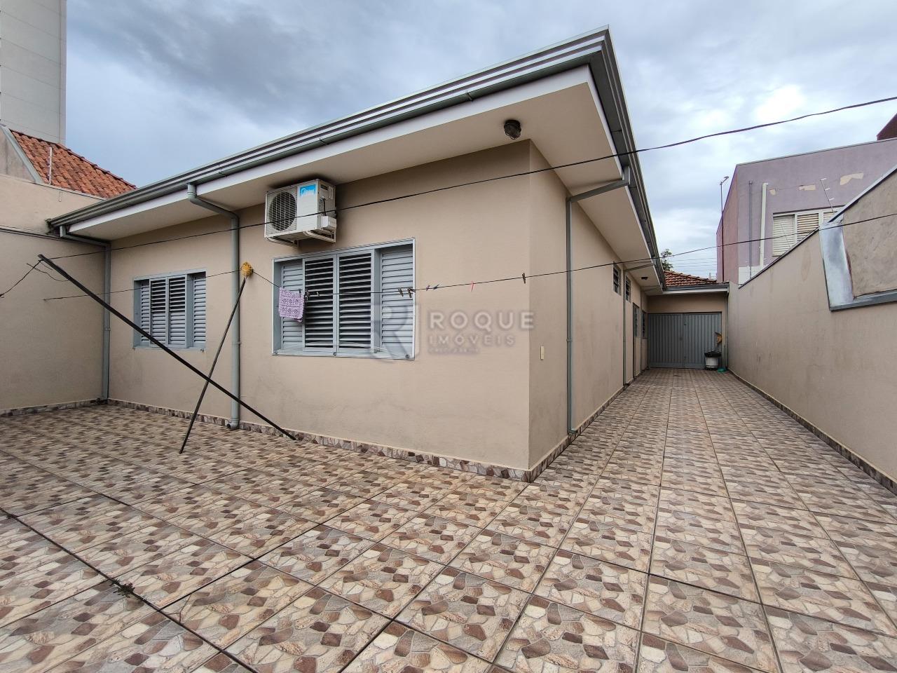 Casa Residencial à venda no bairro Vila Cristovam: ÁREA DE VARAL