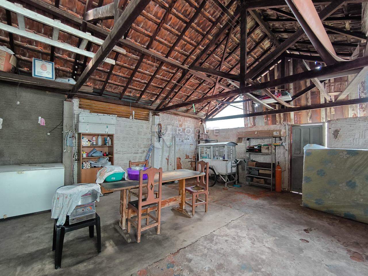 Casa Residencial à venda no bairro Vila Cristovam: GALPÃO