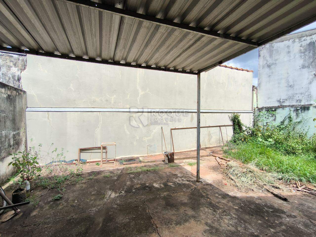 Casa Residencial à venda no bairro Vila Cristovam: QUINTAL
