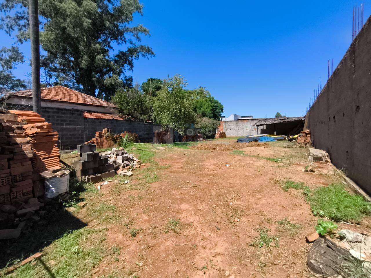 Terreno à venda no bairro Residencial Chácara São José: 