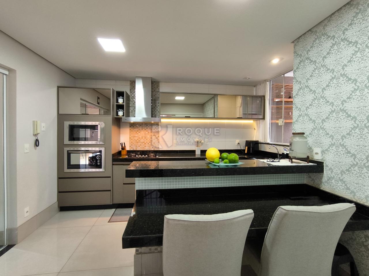 Casa em condomínio à venda no bairro Jardim Porto Real: COZINHA