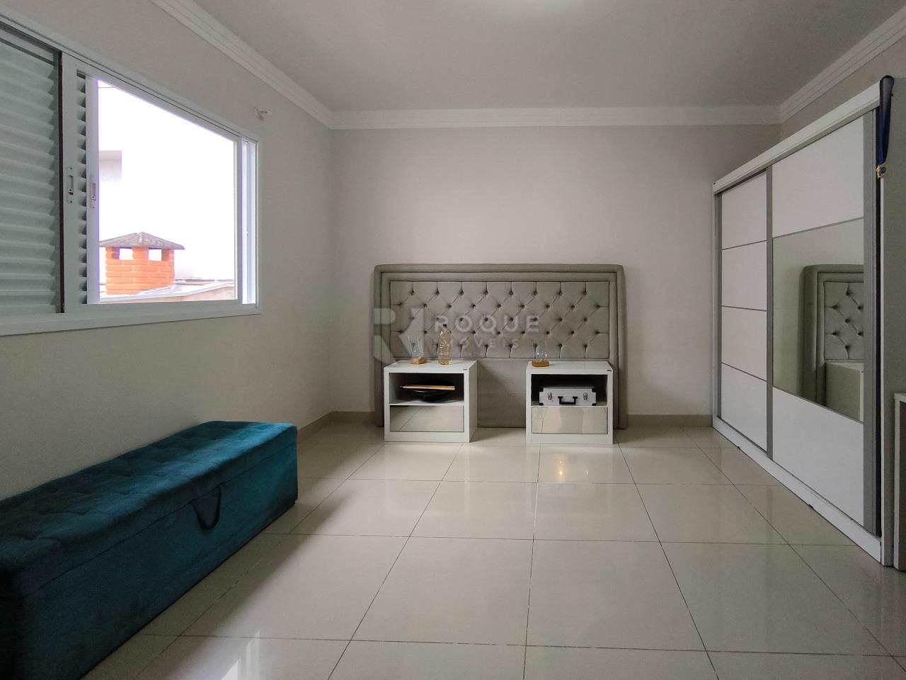 Casa em condomínio à venda no bairro Jardim Porto Real: DORMITÓRIO 1