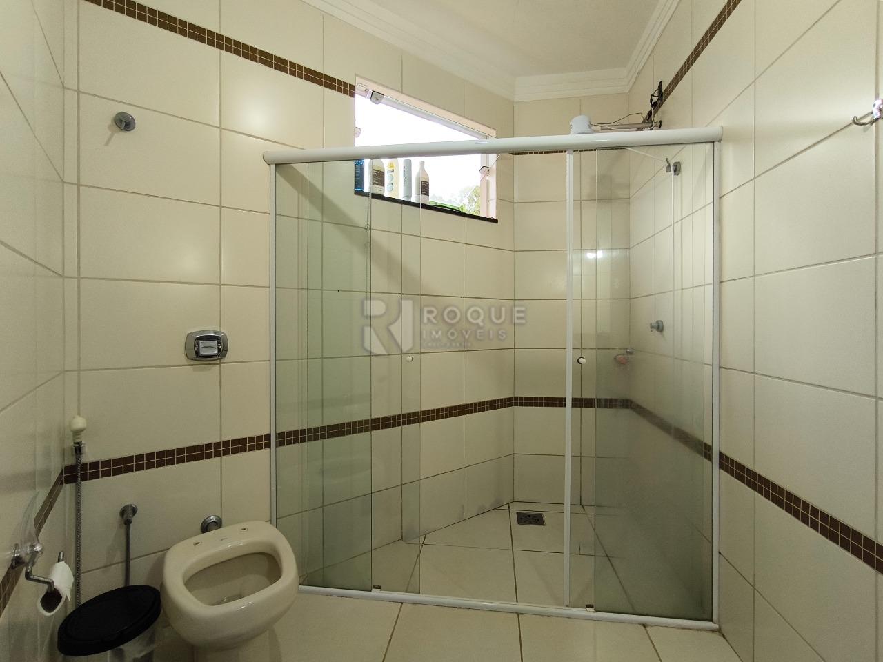 Casa em condomínio à venda no bairro Jardim Porto Real: WC SUÍTE