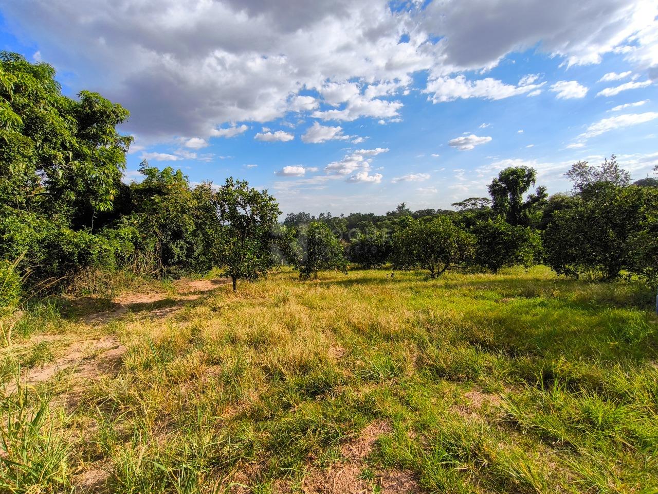 Área à venda no bairro Bairro dos Pires de Baixo: 