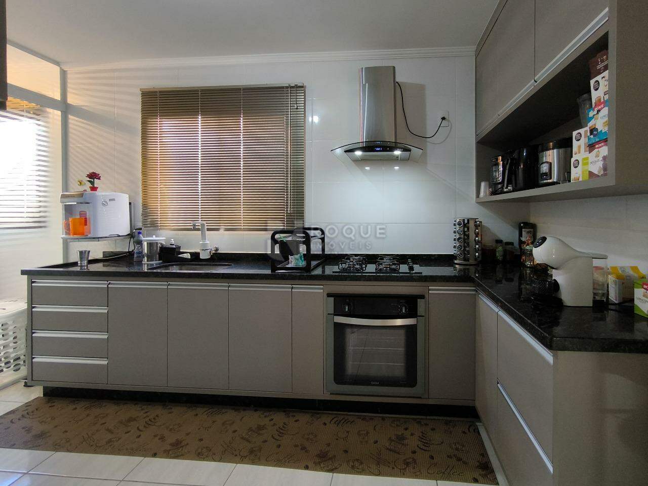 Apartamento à venda no bairro Jardim Ouro Verde: COZINHA