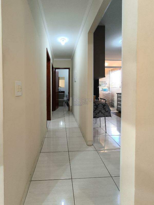Apartamento à venda no bairro Jardim Ouro Verde: CORREDOR INTERNO