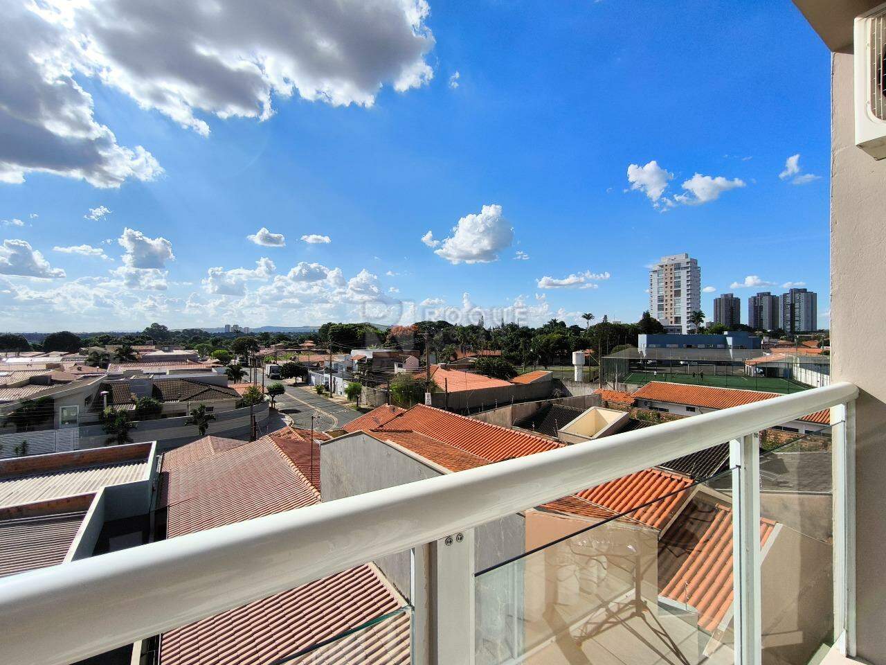 Apartamento à venda no bairro Jardim Ouro Verde: VISTA PARCIAL