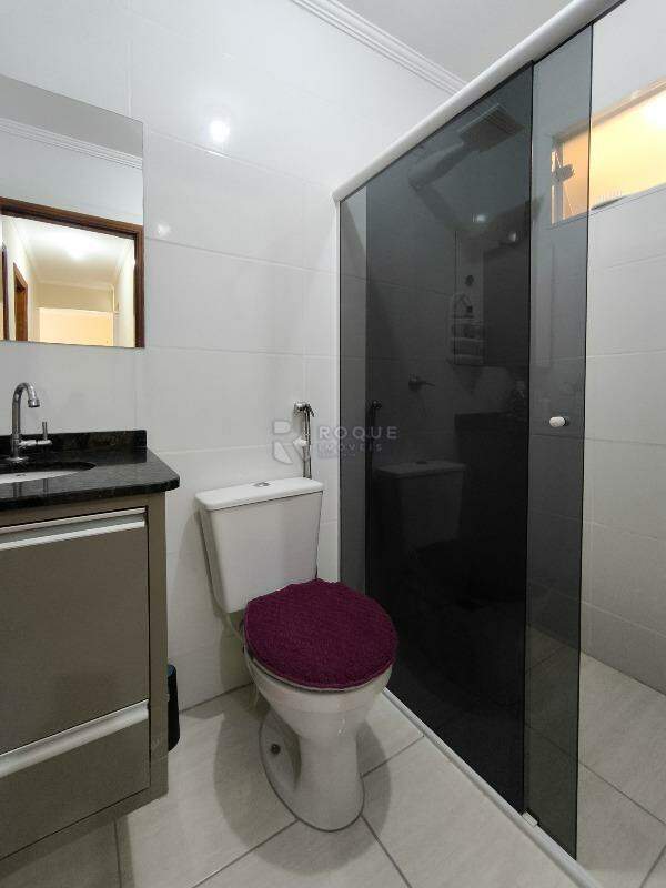 Apartamento à venda no bairro Jardim Ouro Verde: BANHEIRO SOCIAL