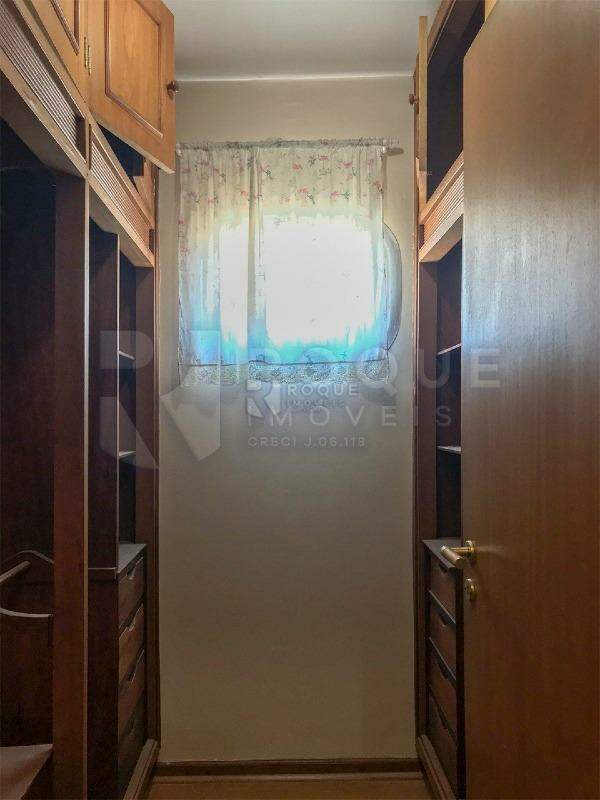 Apartamento à venda no bairro Centro: 