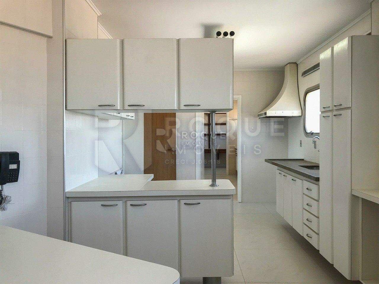 Apartamento à venda no bairro Centro: 