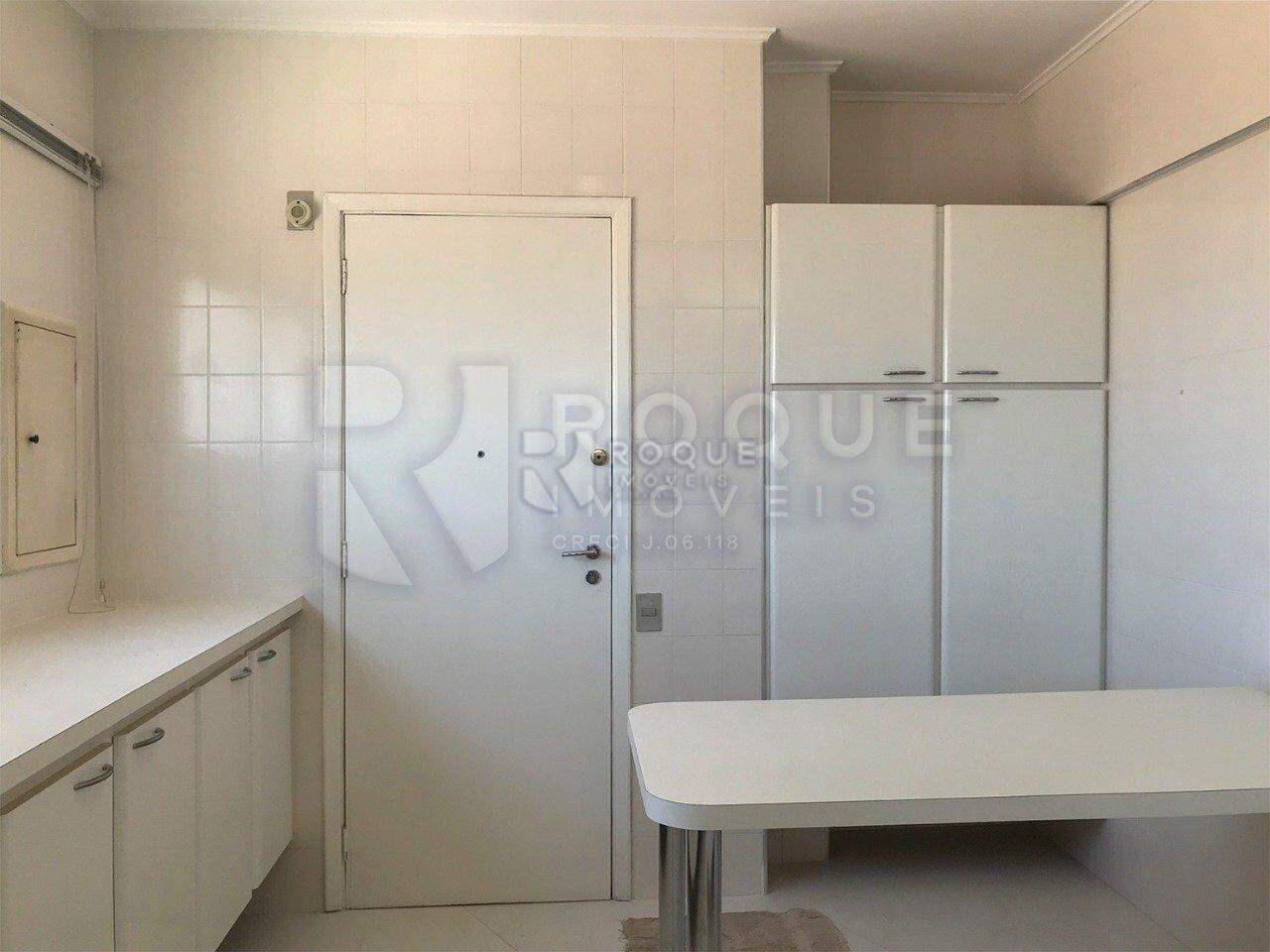 Apartamento à venda no bairro Centro: 