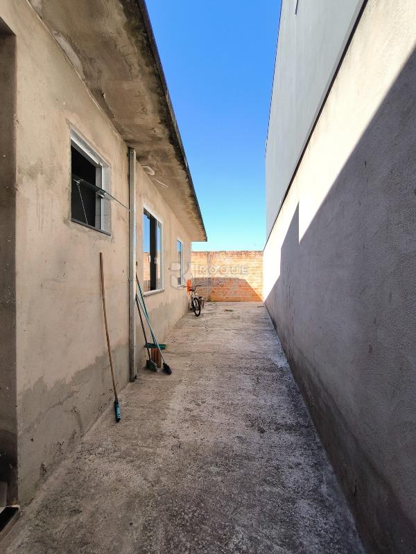 Casa Residencial à venda no bairro Residencial Santa Clara: LATERAL EXTERNA