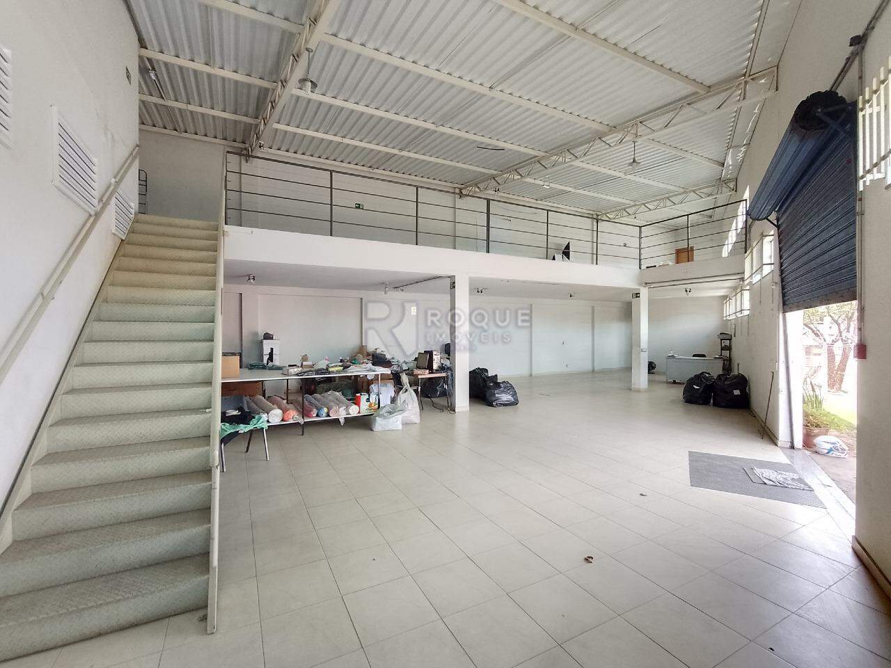 Salão para aluguel no bairro Vila Piza: Salão
