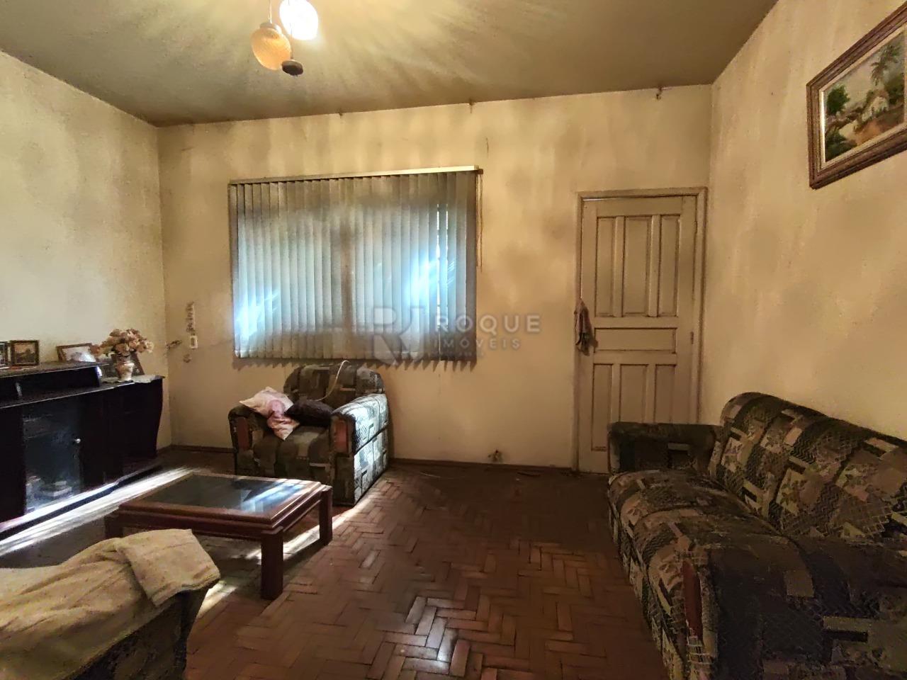 Casa Residencial à venda no bairro Vila Santa Rosália: 