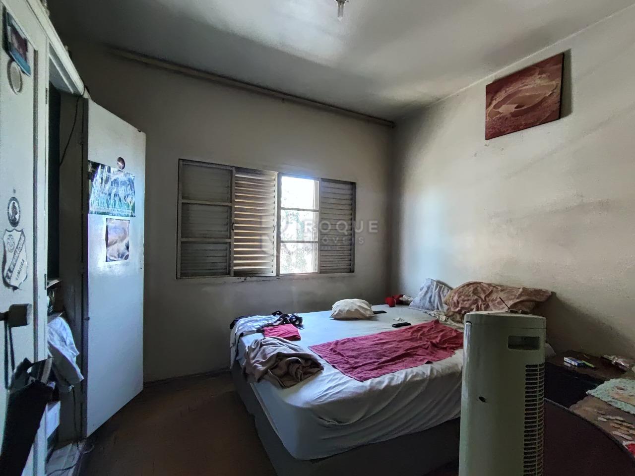 Casa Residencial à venda no bairro Vila Santa Rosália: 