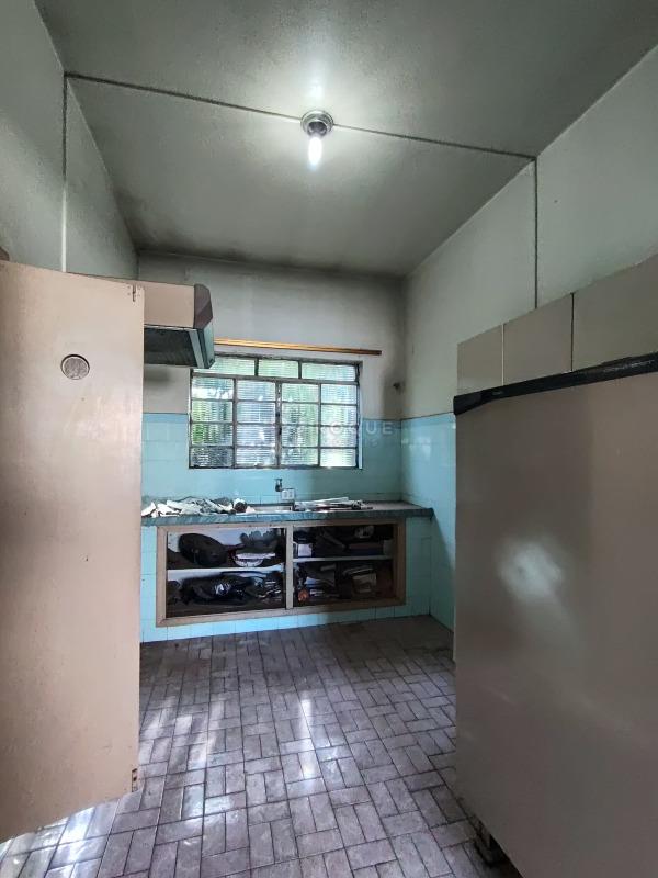 Casa Residencial à venda no bairro Vila Santa Rosália: 