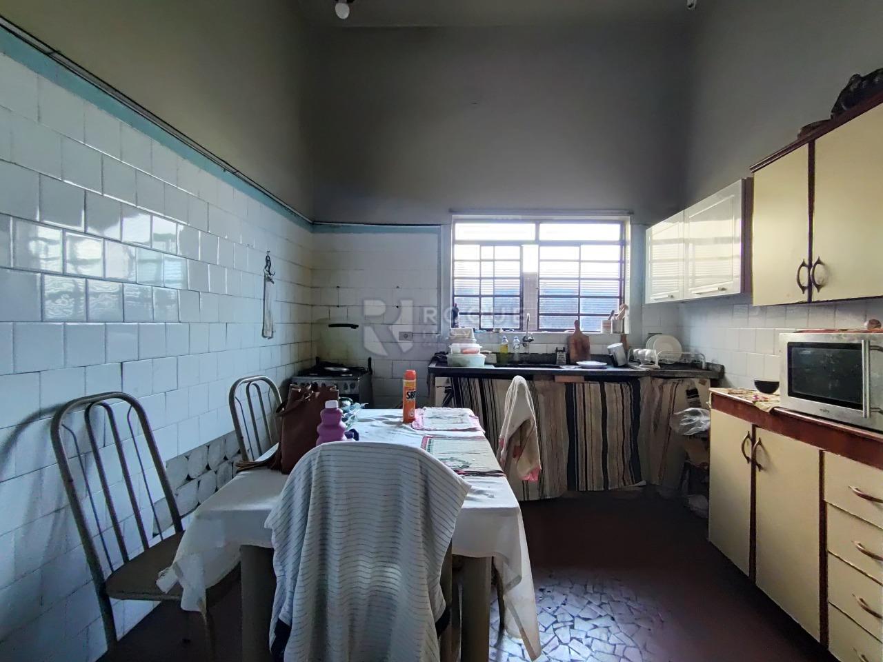 Casa Residencial à venda no bairro Vila Santa Rosália: 