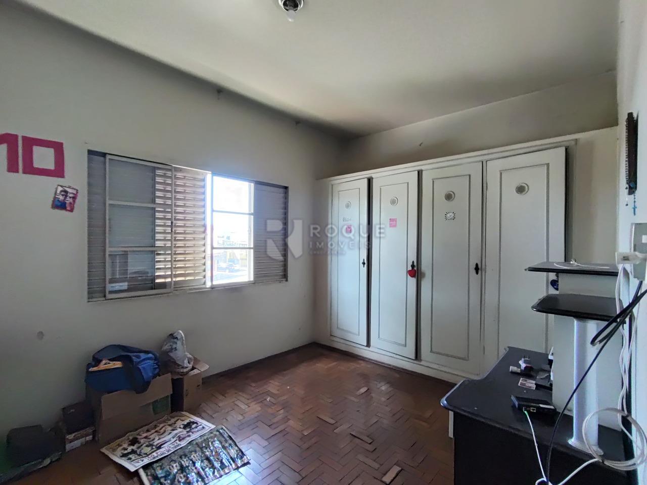 Casa Residencial à venda no bairro Vila Santa Rosália: 