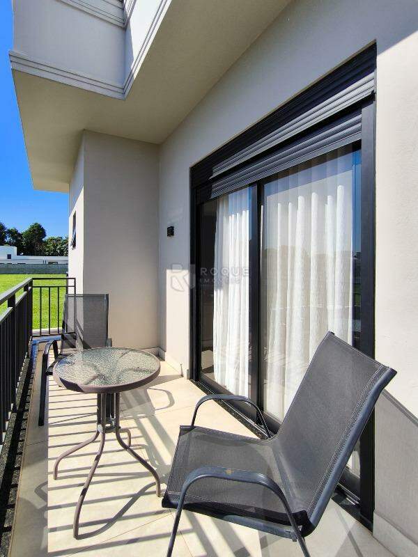 Casa em condomínio à venda no bairro Residencial Lago Azul: SACADA SUÍTE 1