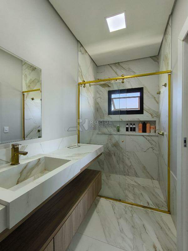 Casa em condomínio à venda no bairro Residencial Lago Azul: WC SUÍTE 2