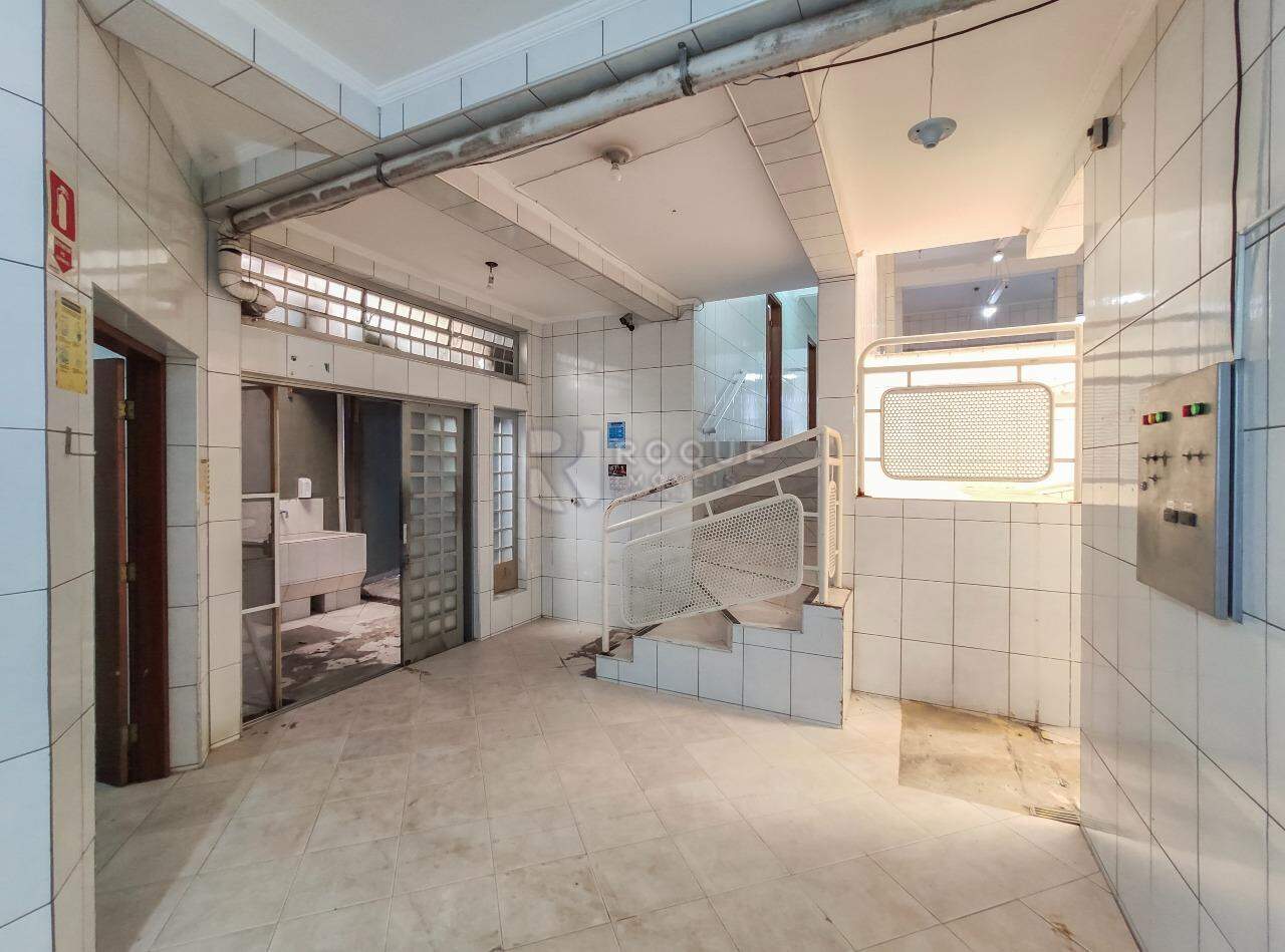 Barracão/Galpão para aluguel no bairro Jardim Residencial Village: Hall 