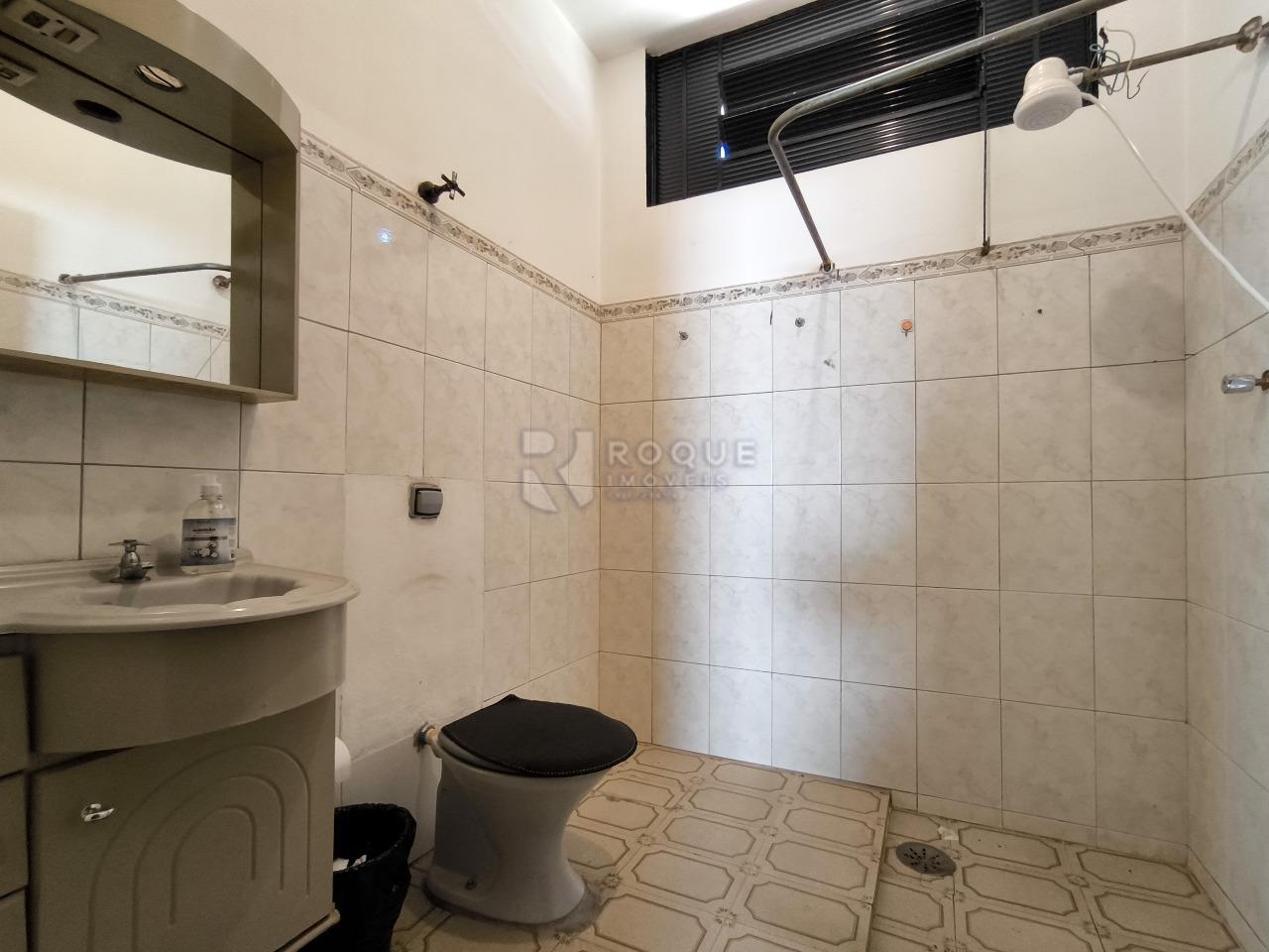 Casa Residencial à venda no bairro Vila Piza: BANHEIRO SOCIAL