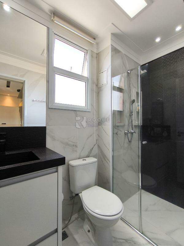 Apartamento à venda no bairro Vila Santa Rosália: WC SUÍTE