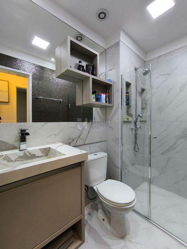 Apartamento à venda no bairro Vila Santa Rosália: BANHEIRO SOCIAL