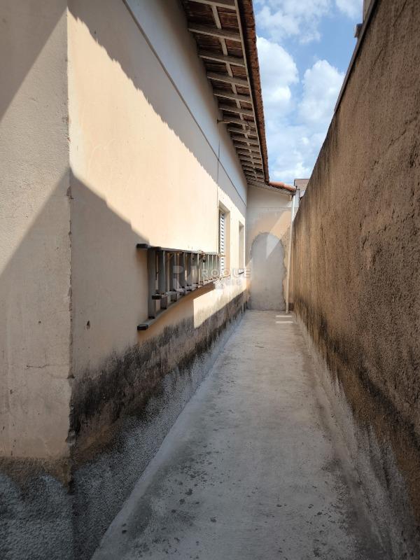 Casa Residencial à venda no bairro Vila Piza: LATERAL EXTERNA