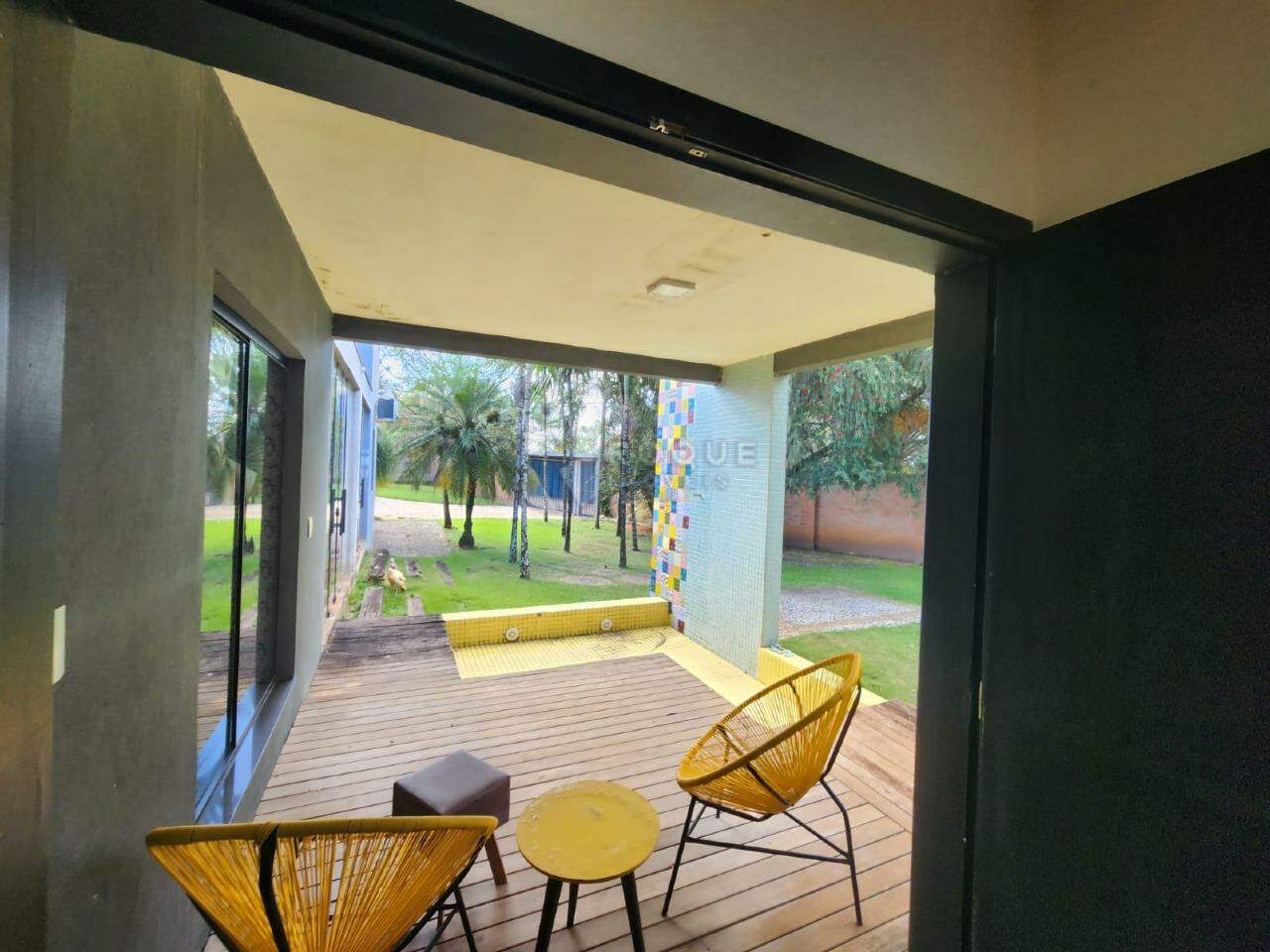Chácara à venda no bairro Residencial Interlagos: Deck vista suíte master