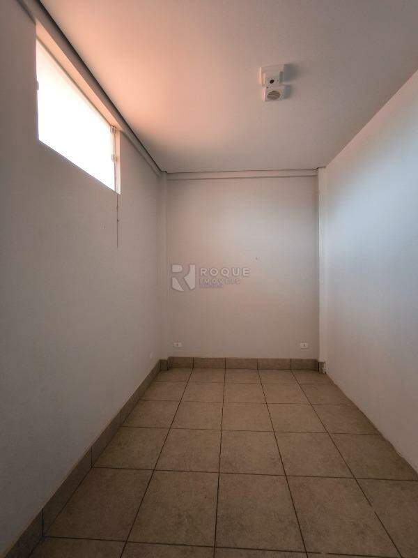 Casa Residencial à venda no bairro Vila Castelar: SALA 2 PISO SUPERIOR