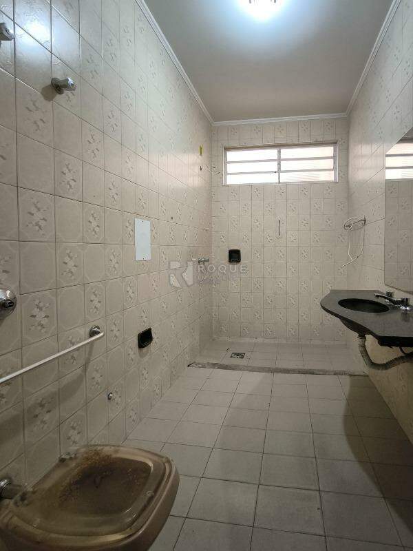 Casa Residencial à venda no bairro Vila Castelar: BANHEIRO SOCIAL