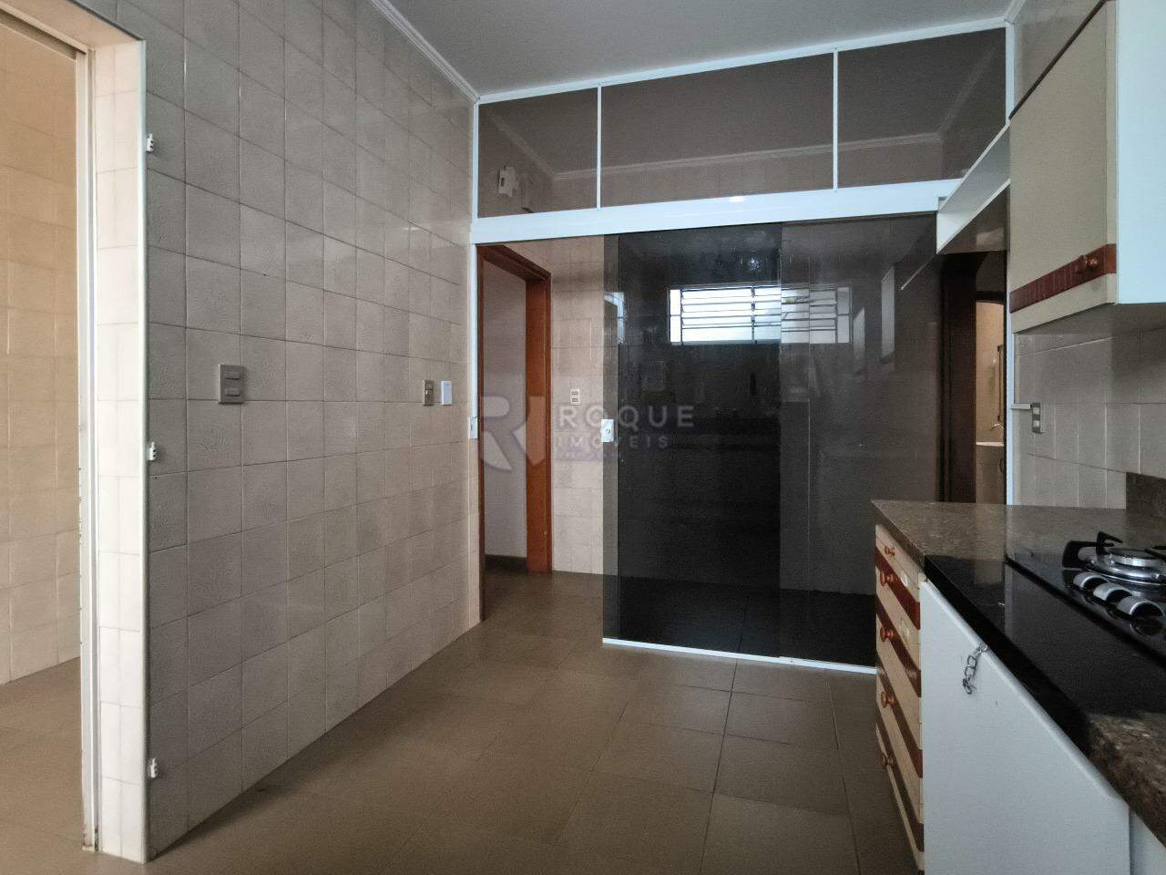 Casa Residencial à venda no bairro Vila Castelar: COZINHA