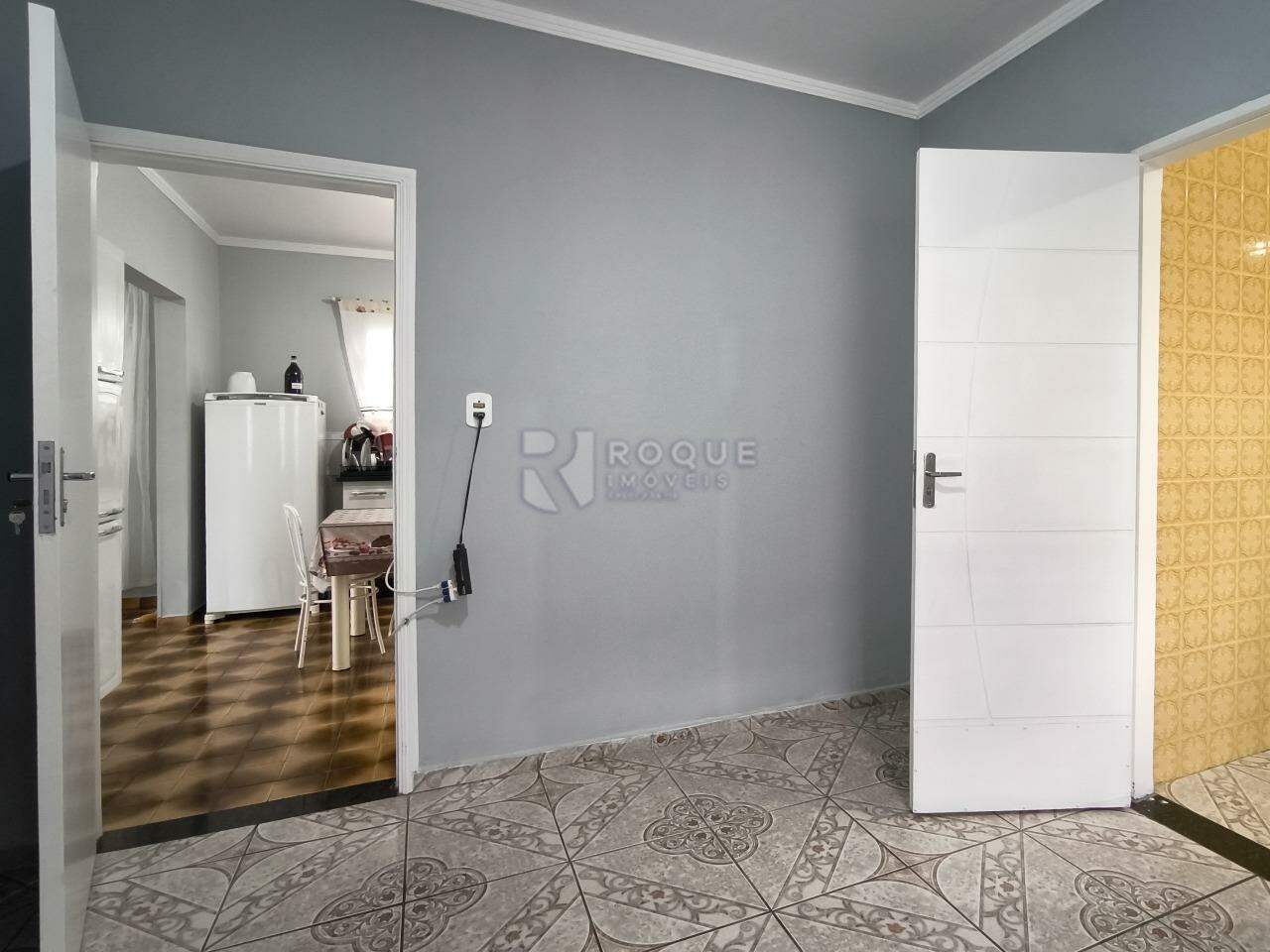 Casa Residencial à venda no bairro Jardim Nova Suiça: SUÍTE