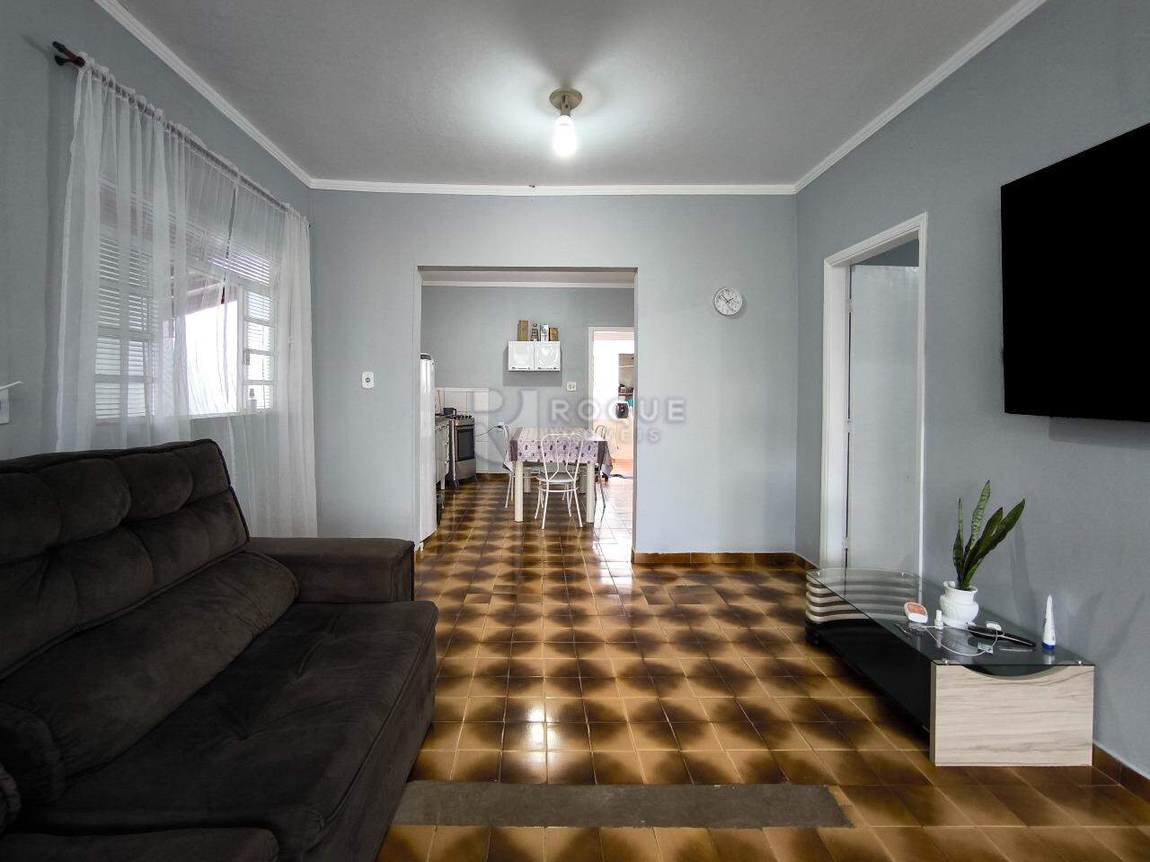 Casa Residencial à venda no bairro Jardim Nova Suiça: SALA DE ESTAR