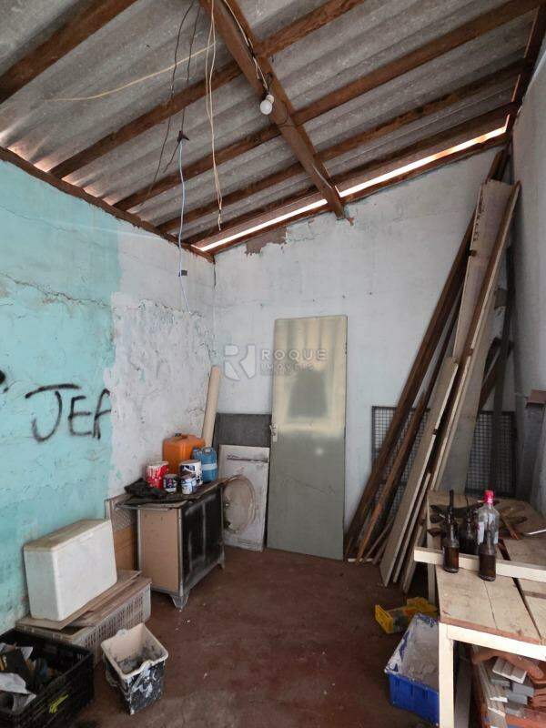 Casa Residencial à venda no bairro Jardim Nova Suiça: Dormitório 1 - Edícula