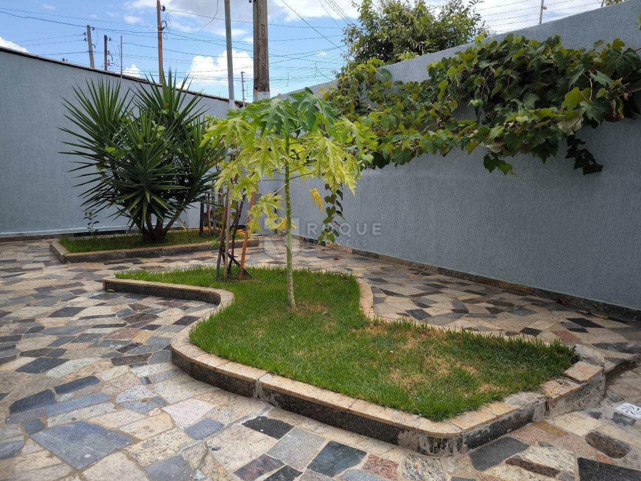 Casa Residencial à venda no bairro Jardim Nova Suiça: JARDIM