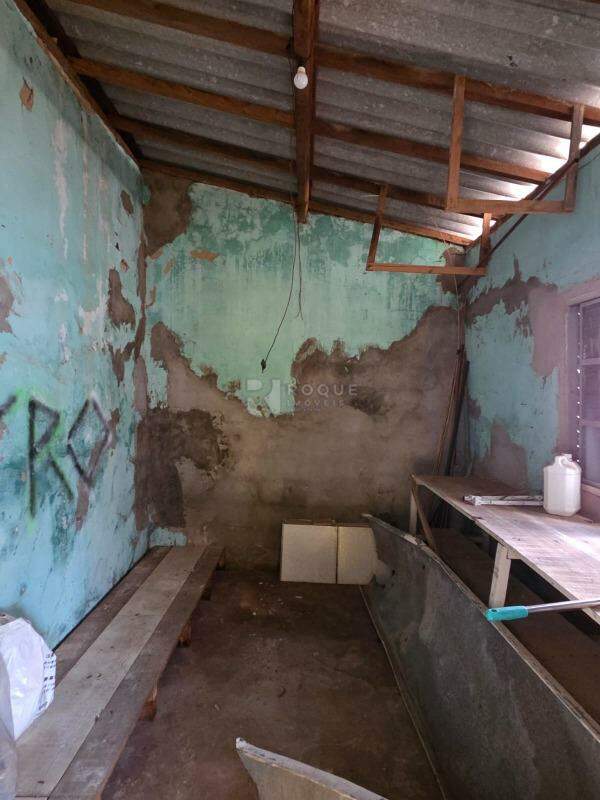 Casa Residencial à venda no bairro Jardim Nova Suiça: Dormitório 2 - Edícula