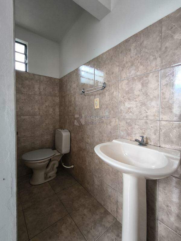 Casa Residencial à venda no bairro Jardim Nova Suiça: BANHEIRO EXTERNO
