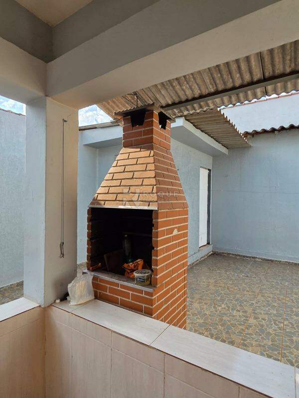 Casa Residencial à venda no bairro Jardim Nova Suiça: Churrasqueira