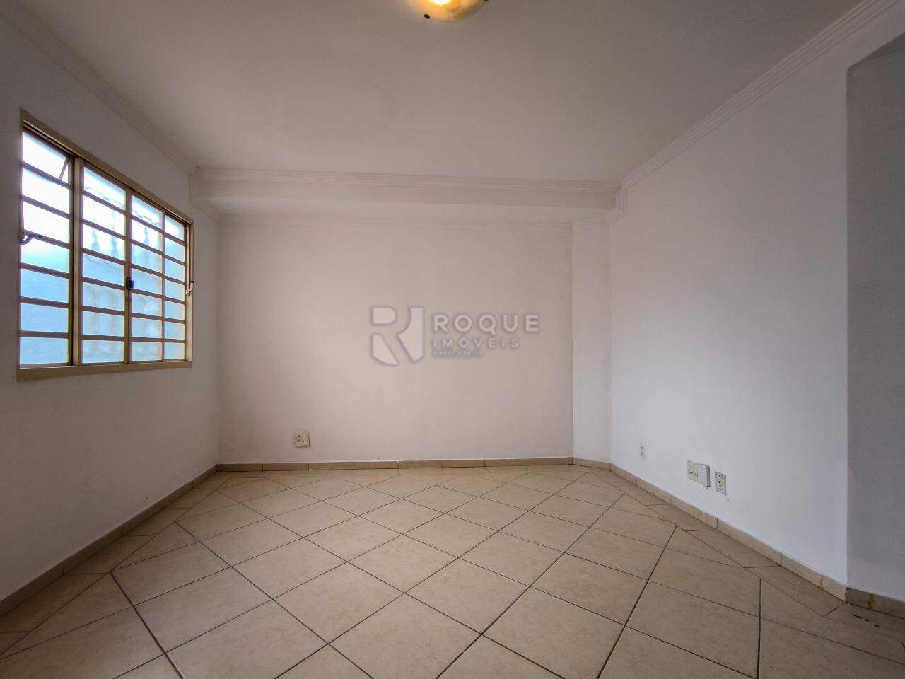 Casa Residencial à venda no bairro Jardim São Roque: SALA DE ESTAR