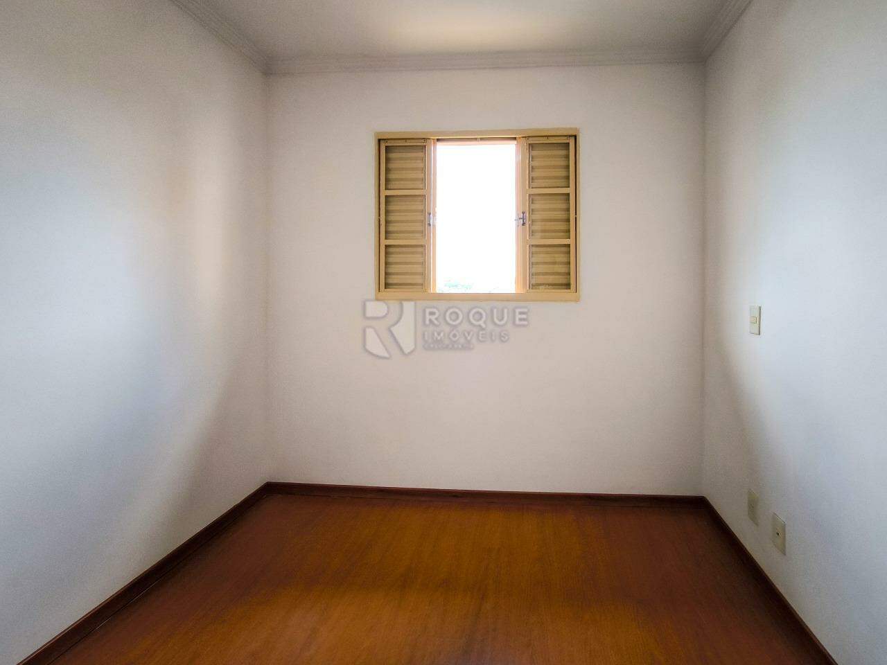 Casa Residencial à venda no bairro Jardim São Roque: SUÍTE 2