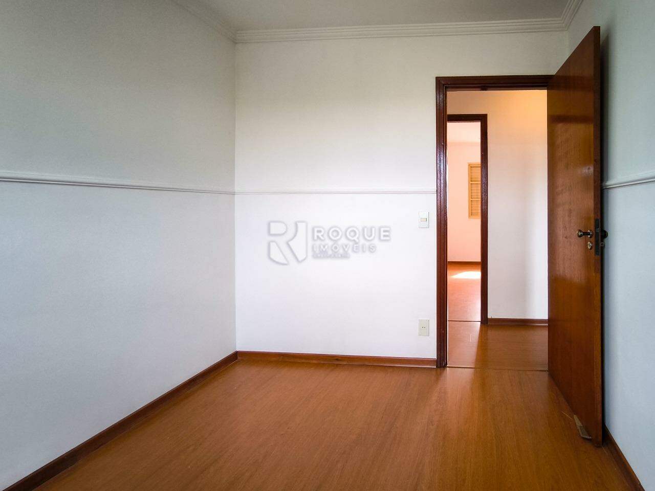 Casa Residencial à venda no bairro Jardim São Roque: DORMITÓRIO
