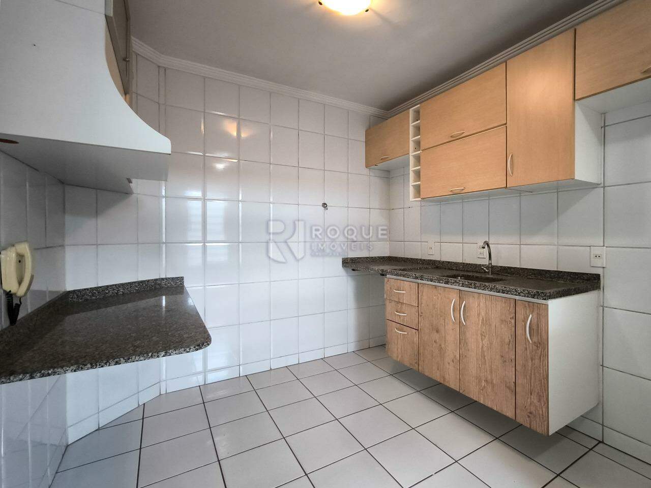 Casa Residencial à venda no bairro Jardim São Roque: COZINHA