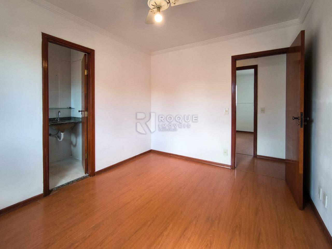 Casa Residencial à venda no bairro Jardim São Roque: SUÍTE 1